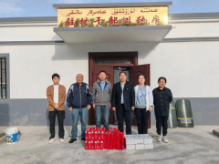 双节慰问暖人心 鼓足干劲立新功