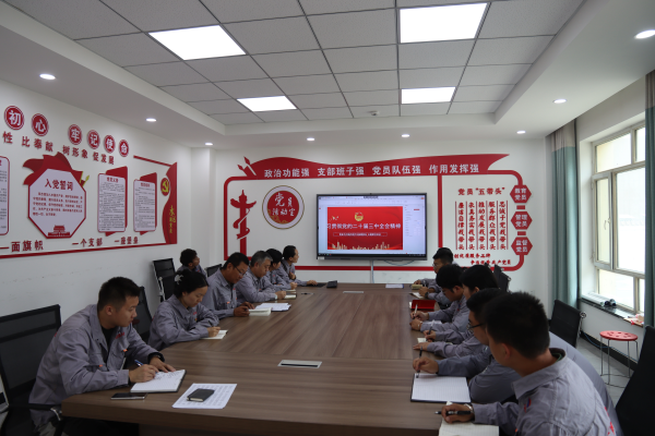 青春为中国式现代化挺膺担当（黄光旭摄） (2).png