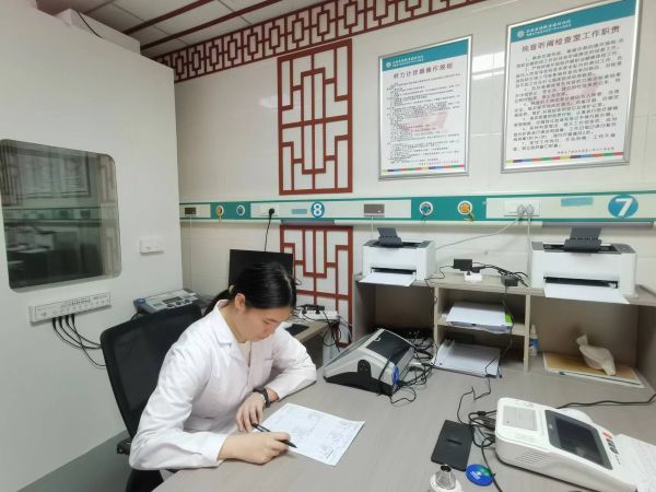 图为兵团南疆职业病防治院（第一师十二医院）纯音听阀检查室。.jpg