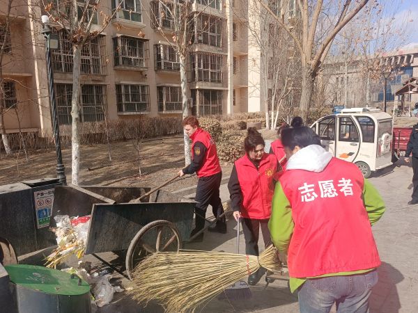 阿克苏执法支队于3月5日与社区工作人员共同开展“学雷锋”主题活动1.jpg