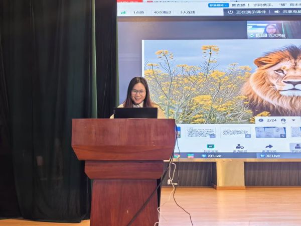 王老师分享经验照片.jpg