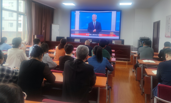 屏幕截图 2025-04-14 195503.png