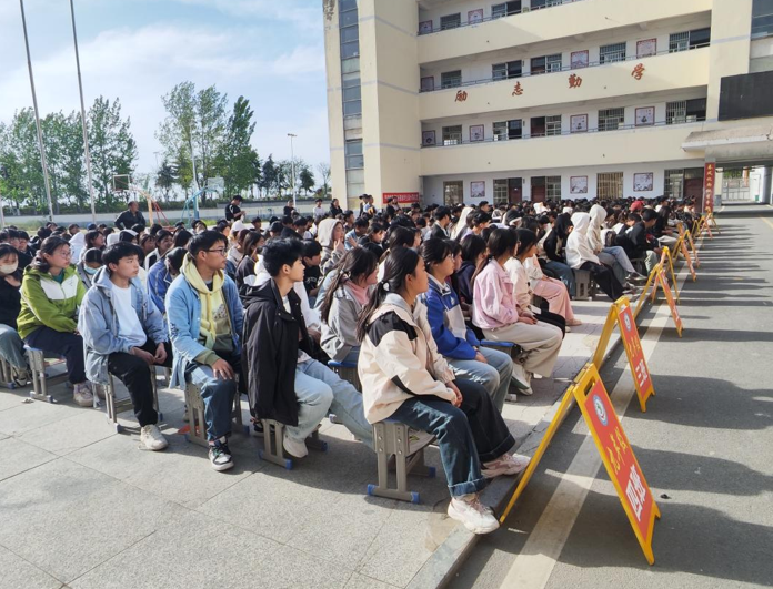 屏幕截图 2025-04-16 201322.png