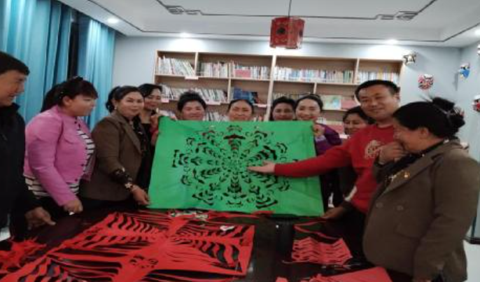 屏幕截图 2025-04-18 192419.png