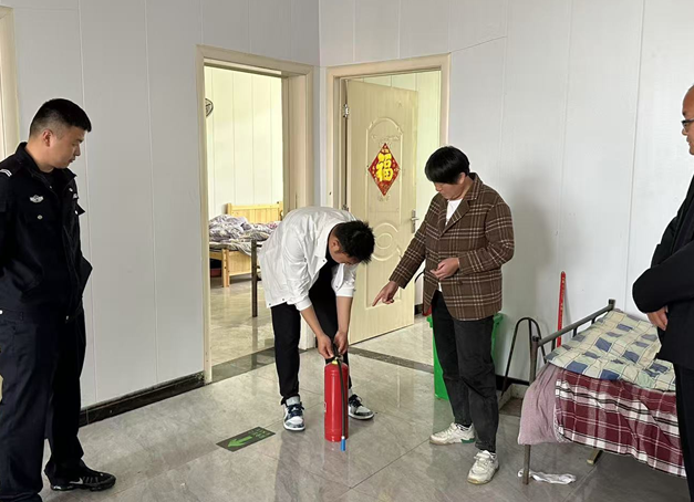 屏幕截图 2025-04-28 210129.png