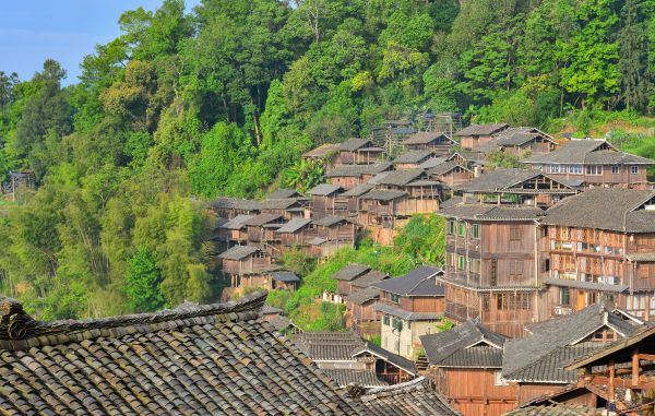 2025年5月10日，在贵州省黔东南苗族侗族自治州从江县丙妹镇拍摄的岜沙苗寨风光。  (13).jpg