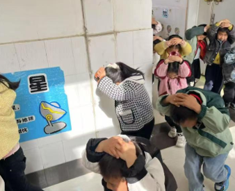 屏幕截图 2025-05-12 230802.png