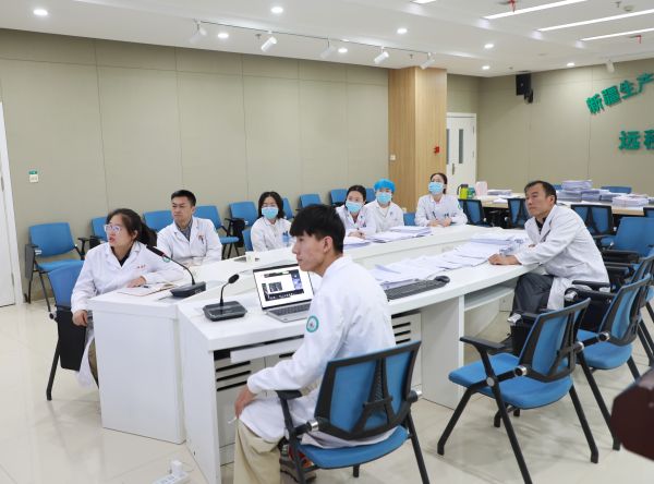 图为远程会诊现场。胡珺 摄.JPG