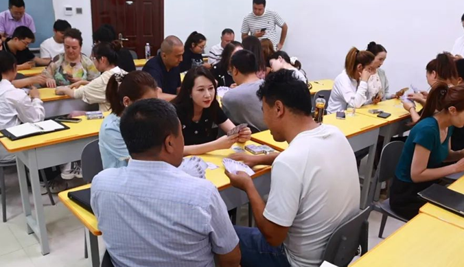 屏幕截图 2025-06-16 193617.png