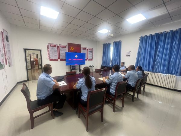 图片1：特克斯执法大队组织专题学习.jpg