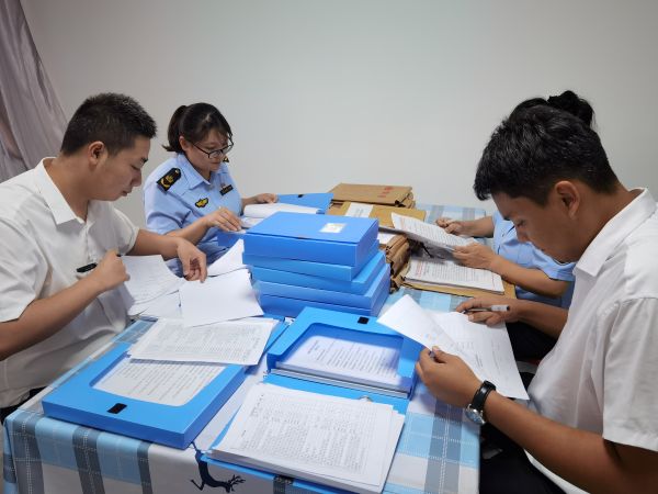 阿克苏执法支队对发展党员工作进行全面排查2.jpg