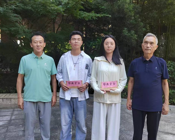 屏幕截图 2025-08-29 175231.png