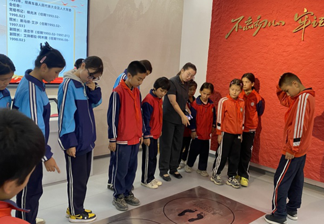 屏幕截图 2025-09-28 220133.png