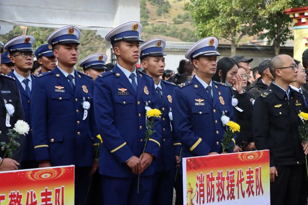 参加公祭活动.JPG
