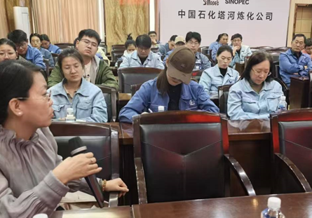 屏幕截图 2025-11-05 202404.png