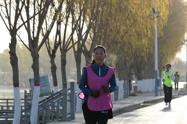 11191763552944560979.jpg 彭伊童 摄1.JPG