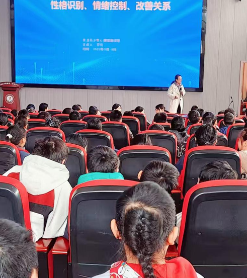 屏幕截图 2025-11-28 190944.png