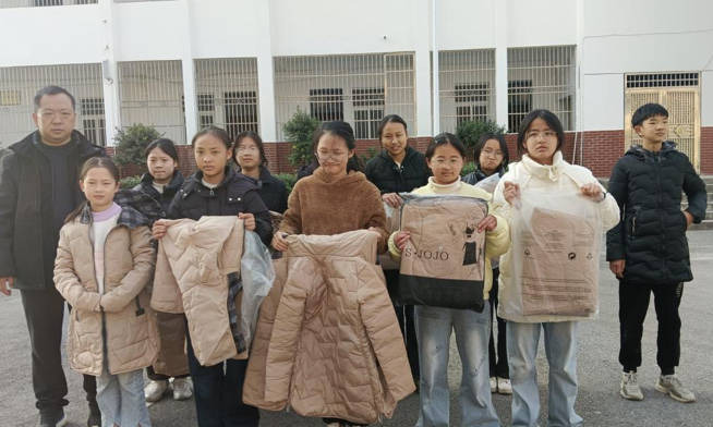 屏幕截图 2025-12-02 182649.png