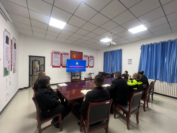 01041767521407553706.jpg 图1:特克斯执法大队开展节前廉政教育活动.jpg