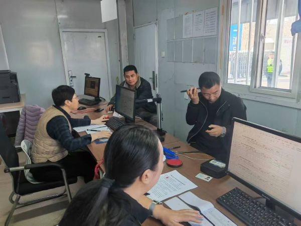 03311774959683705625.jpg 安居筑巢暖人心 聚力护航促发展 ——八师产业工人集中居住园(建业小区)顺利开园2.jpg