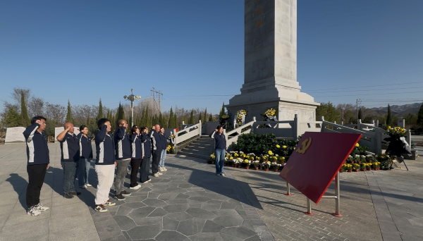 缅怀革命先烈 赓续红色血脉——天筑白杨预拌砼、水泥制品、重力公司联合开展主题党日活动.PNG