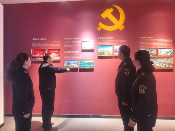 04091775728905696577.jpg 感受伊犁在各领域的发展.jpg