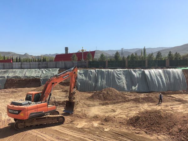 八师石河子市烈士纪念馆建设项目施工正酣 3.jpg