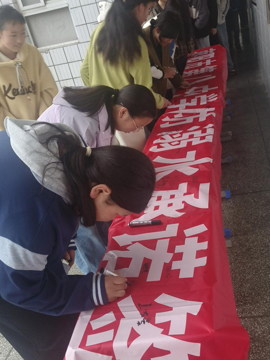 屏幕截图 2026-04-28 184653.png