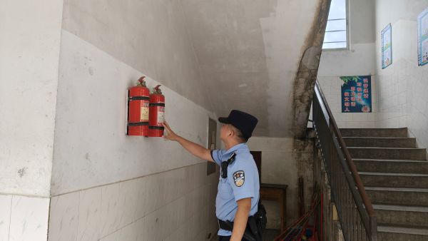 08311788163685752825.jpg 消防检查.jpg