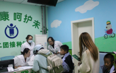 十二团医院专项护“苗”在行动 筑牢校园健康防线